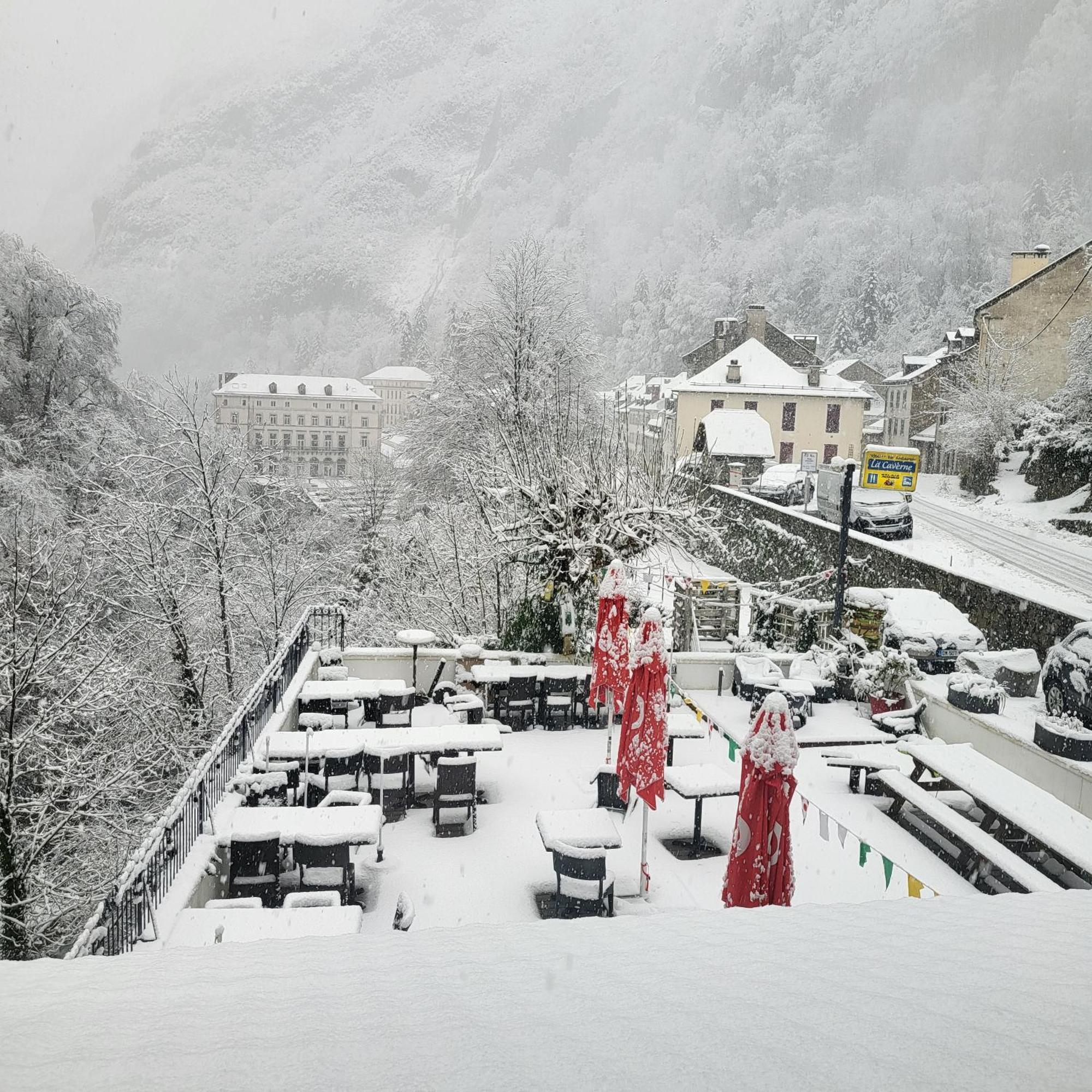 Auberge La Caverne Ларёнс Экстерьер фото